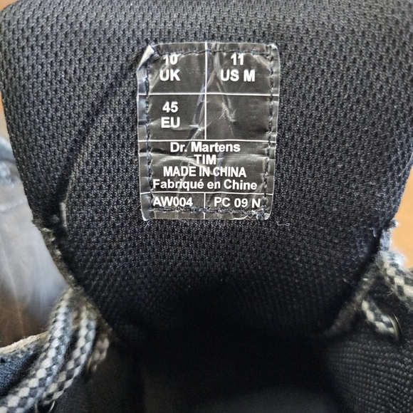 Dr. Martens Tim boots size 11 - Picture 12 of 14